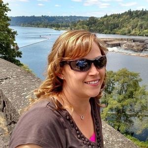 Meet your Posher, Pam